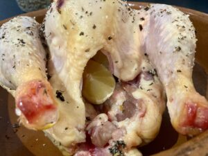 préparation du poulet roti