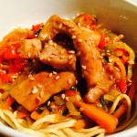 noodles légumes porc sauce yakitori