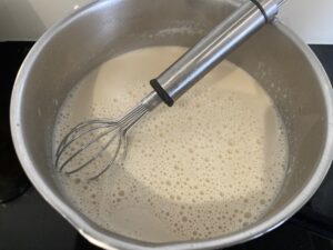 ajout du reste de crème liquide/liat