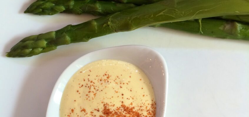 Asperges sauce mousseline
