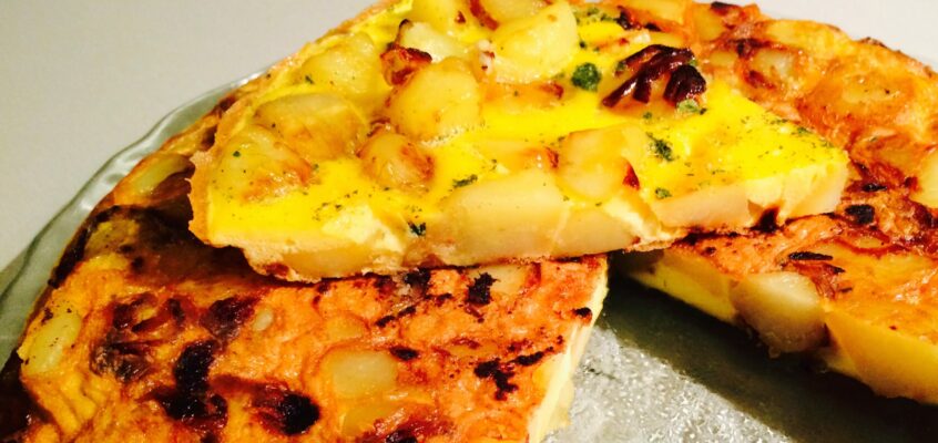 Omelette oignons pommes de terre