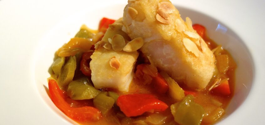 Cabillaud poivrons amandes