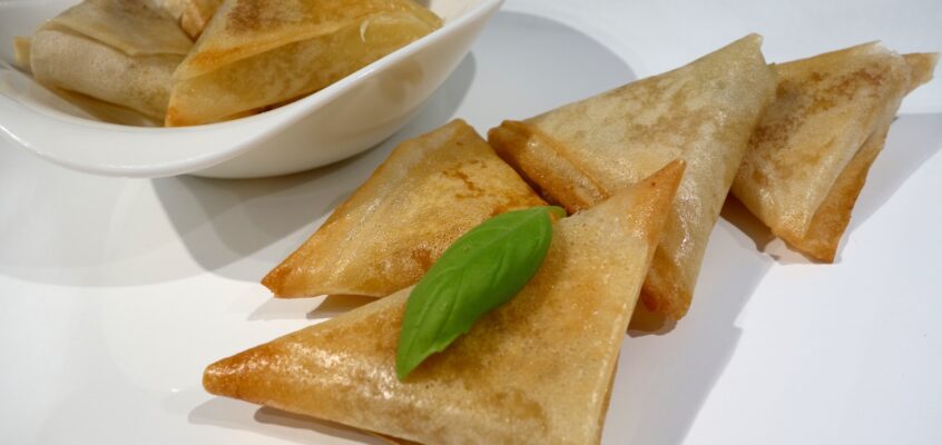 Samoussas mozzarella basilic jambon