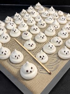 meringues fantômes d'Halloween