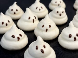 meringues fantômes d'Halloween